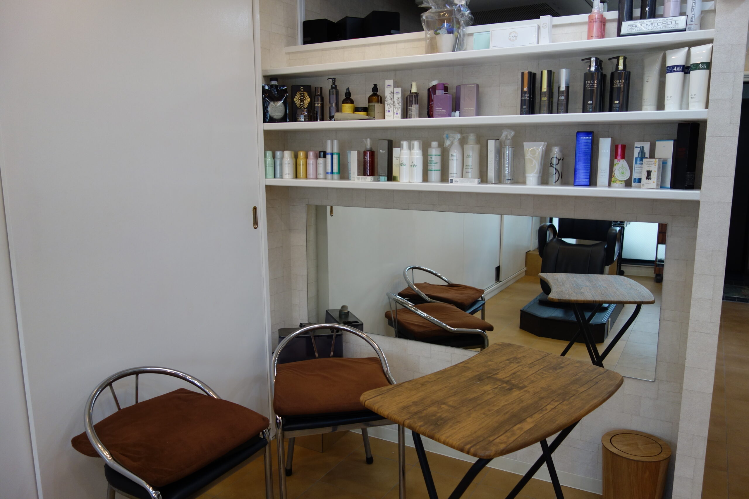 カフェテーブル